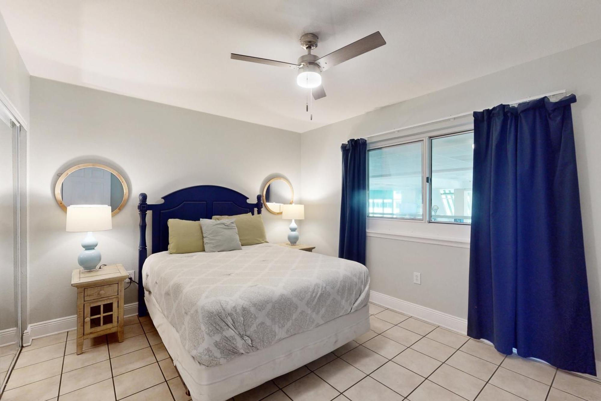 Emerald 430 Apartment *